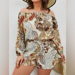 Paisley Print Off The Shoulder Top And Shorts Size 4x (20) Plus Size